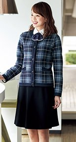51412 en joie(アンジョア) 美しいシルエットに快適な着心地のフレアースカート 無地 93-51412
