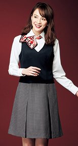 61510 en joie(アンジョア) ウエストの締め付けがなくストレスフリーのジャンパースカート 無地 93-61510