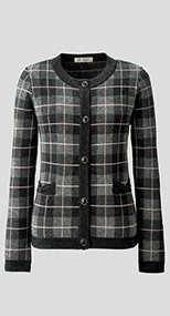 81800 en joie(アンジョア) 柔らかい肌触りで目の詰まった暖かいチェック柄のニットジャケット 93-81800