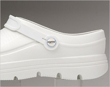 可動式ストラップで2wayが可能。バックストラップを前に収納して脱ぎ履き簡単