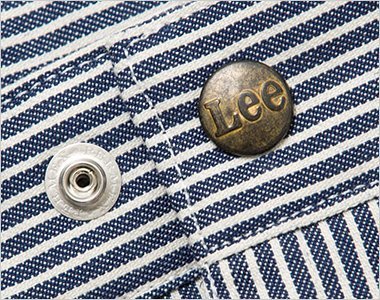 Leeロゴ入りのオリジナルボタン